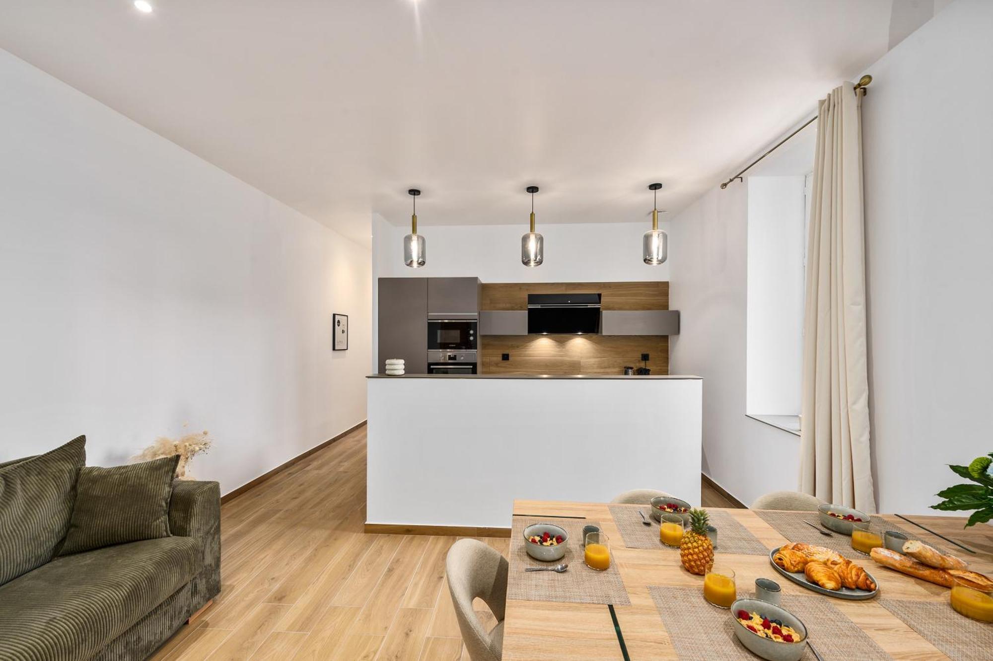 Loggias - Somptueux 4 Pieces - Parking - Terrasse - Apartment *